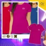 Miniatura de la Playera Premium ajuste femenino Pictonemi Clásico con modelos en colores rosa fresa, rojo y azul royal.