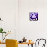 Imagen de la placa para estudio de arte Origin – Pastelle colocada en un comedor, creando un ambiente lujoso y artístico
